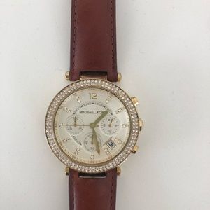 Michael KORS Gold Leather Watch!